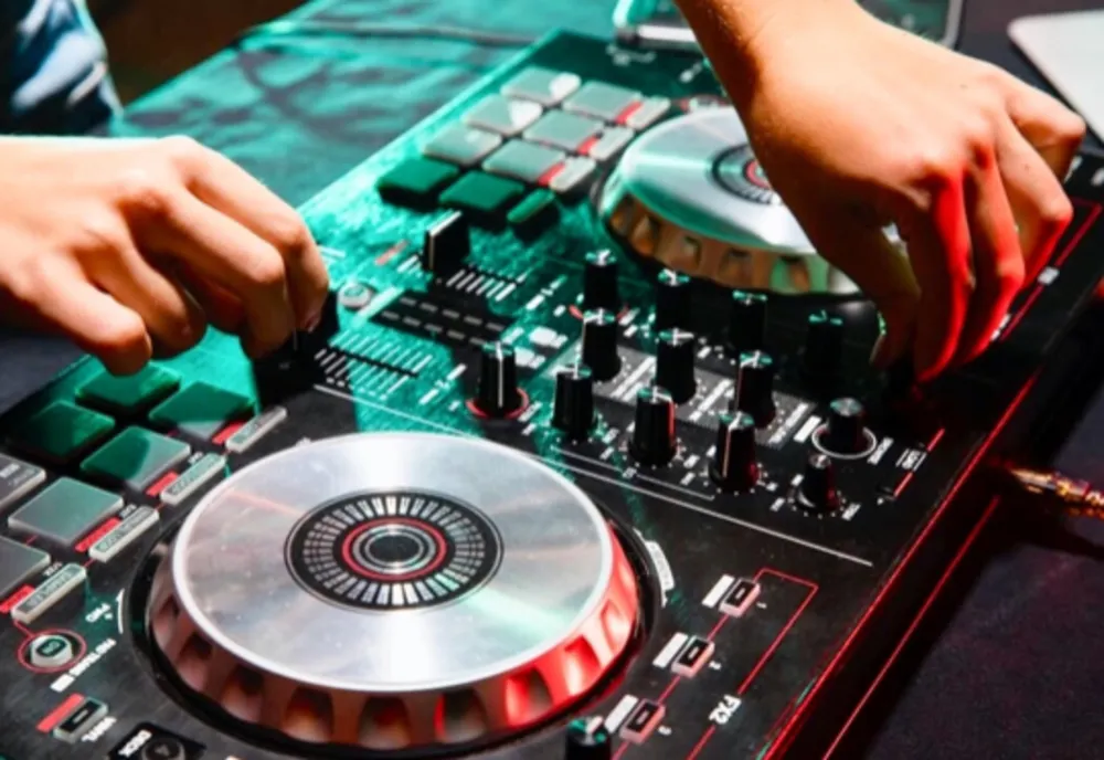 Winter Music Fest a debutat vineri seara în Râmnic