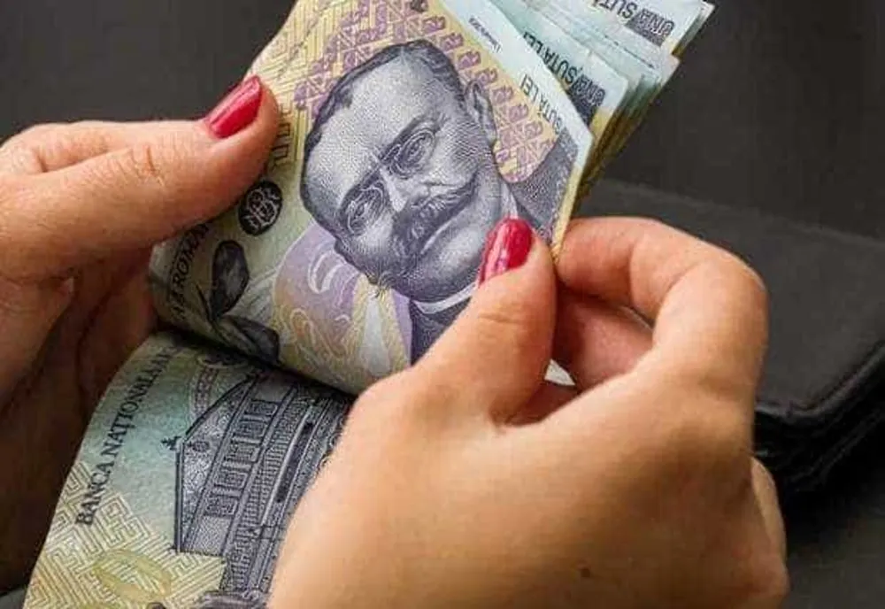 SALARIUL MINIM PE ECONOMIE VA CREŞTE ÎNCEPÂND CU 1 IANUARIE, DE LA 3.700 LA 4.050 DE LEI BRUT
