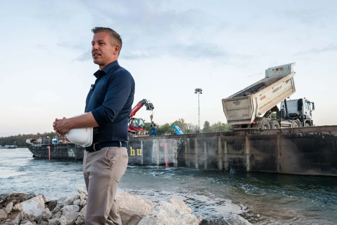 Péter Magyar continuă politica dură a Ungariei privind migrația. Ce poziție păstrează de la Viktor Orbán