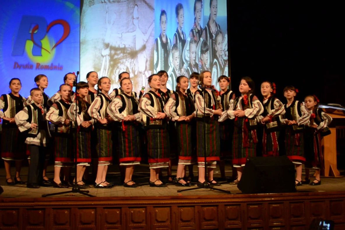 Sub semnul Centenarului