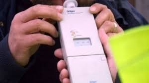 Băut si fără carnet, la volan, depistat în Perișani !