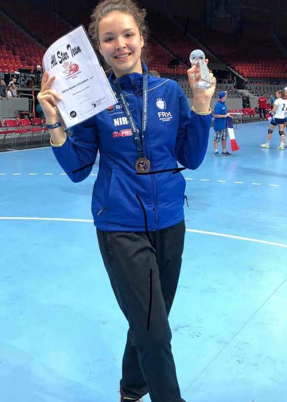 Alicia Gogirla si echipa Romaniei, pe podium !