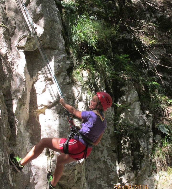 La cabana Cheia începe o nouă ediţie a şcolii de alpinism a cercetaşilor