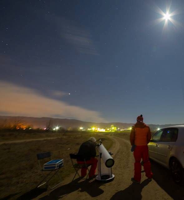 Seara de astronomie in aer liber