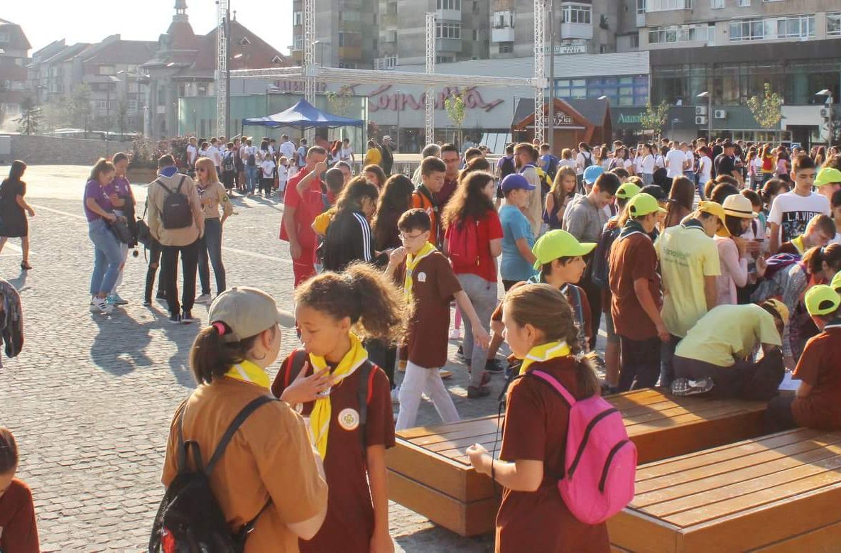 "Let s do it, Romania !" in municipiul Ramnicu Valcea