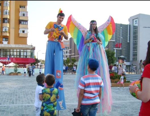 Asociatia “Mămici din Valcea” va așteaptă la un spectacol caritabil in centrul Ramnicului