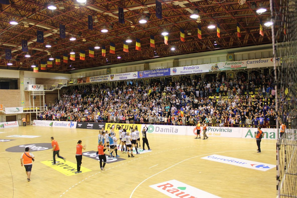 Victorie fără probleme pentru SCM Rm. Vâlcea în Cupa EHF !