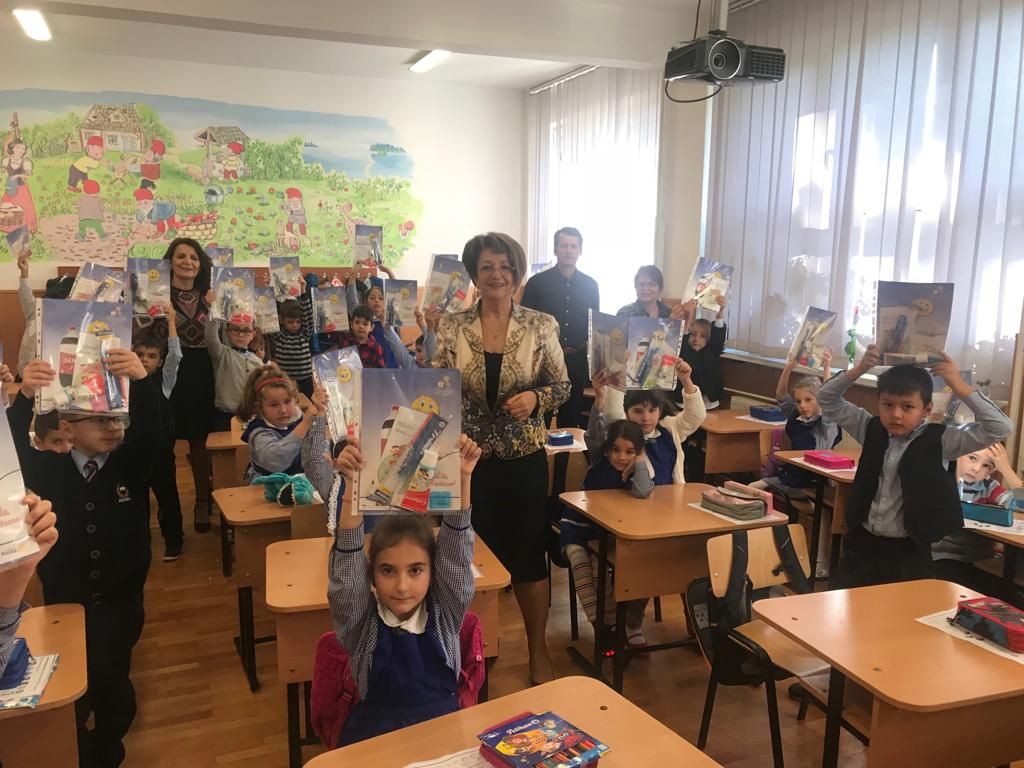 „Dinți frumoși, copii sănătoși”, la Valcea !