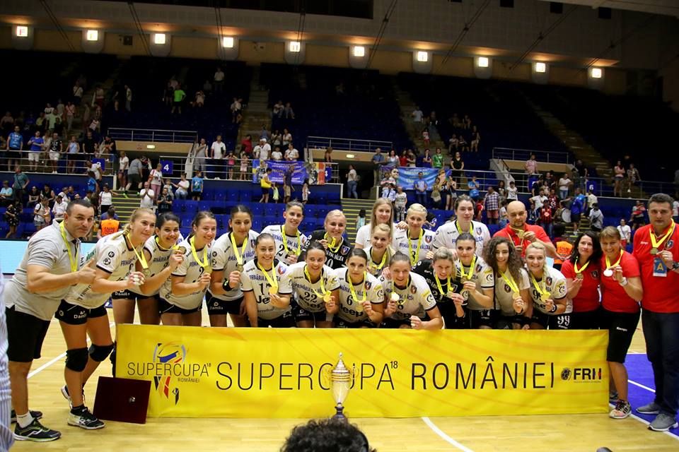 Handbaliste de la SCM Rm Valcea, la lotul de tineret al Romaniei !