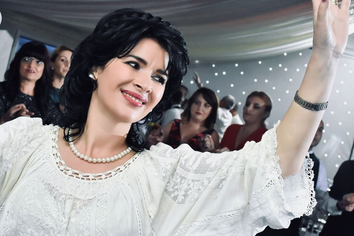 Elena Ghițulete va cânta la Ocnele Mari în noaptea dintre ani