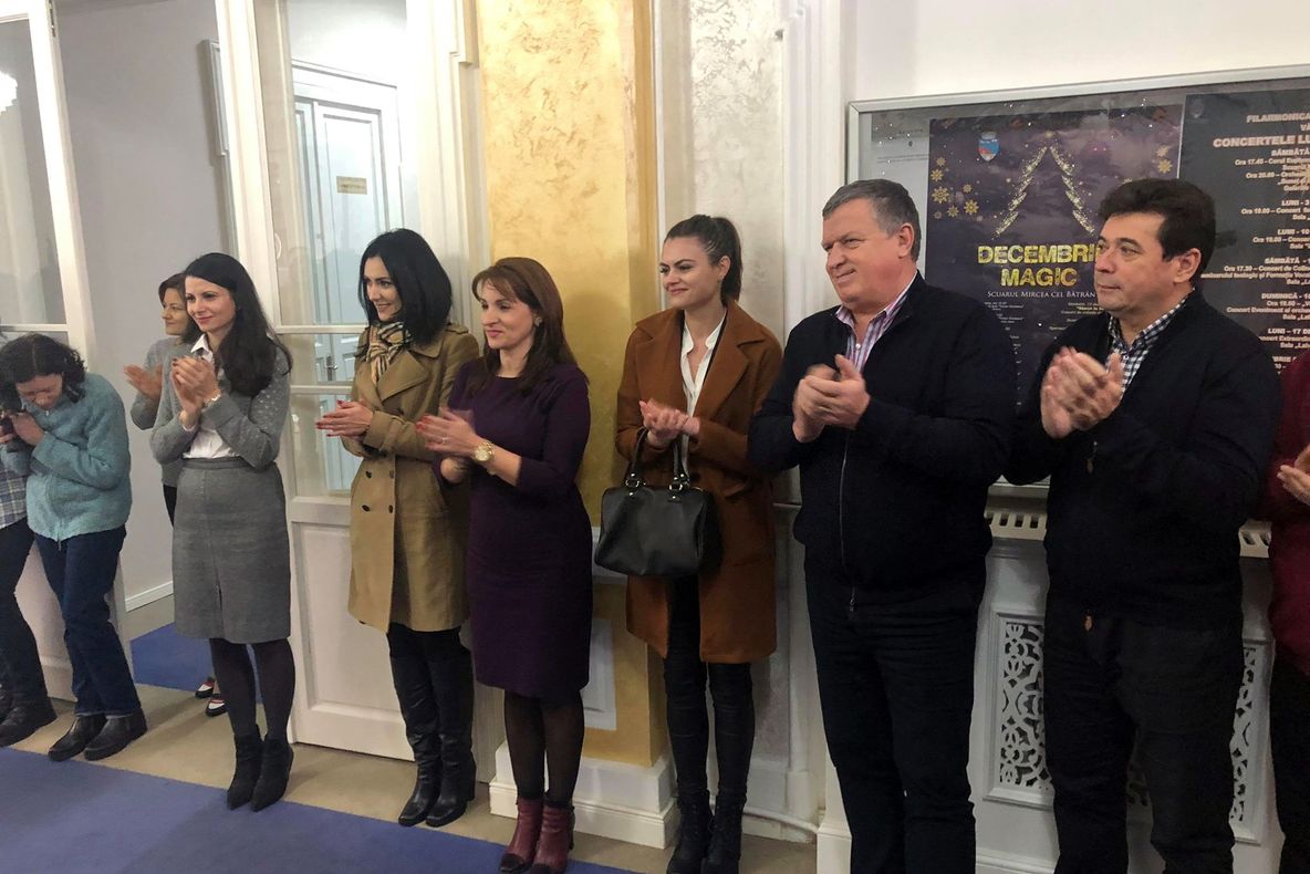 O zi plină pentru ajutoarele lui Moş Crăciun !