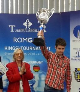 Un tânăr vâlcean, lider mondial la șah