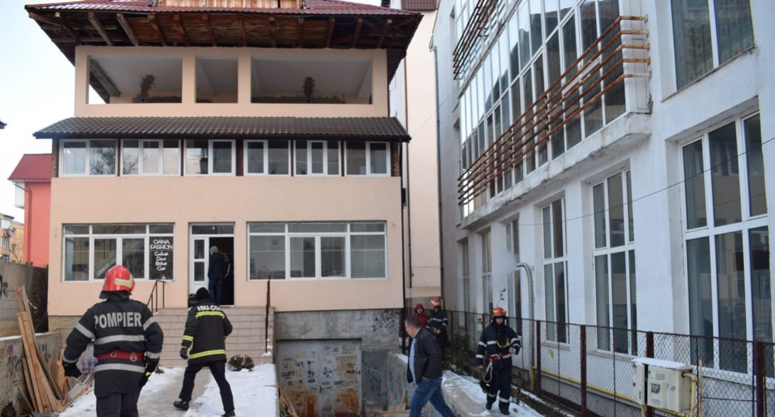 Pompierii, alertați în acestă dimineață