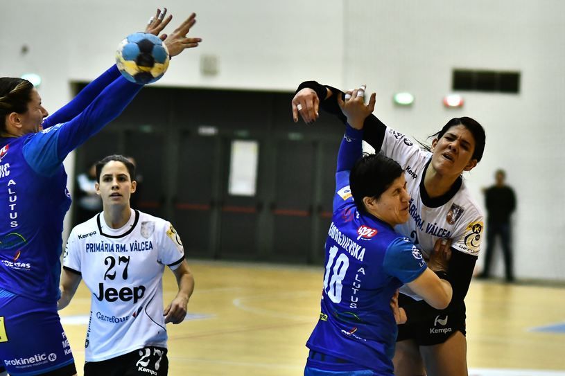 S.C.M. Rm. Vâlcea câștigă derby-ul Olteniei !