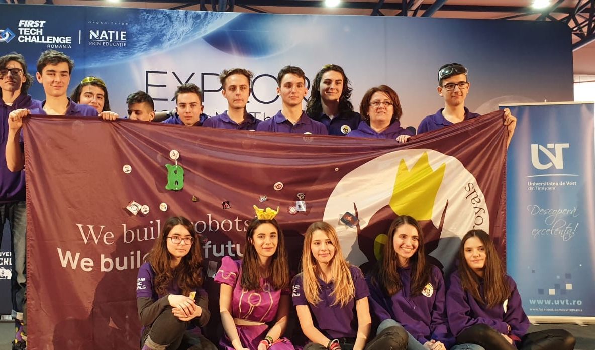 Bionic Royals, echipa de robotica a Colegiului National Mircea cel Batran din Ramnicu Valcea, pe podium, la Turneul de calificare al competitiei "FIRST Tech Challenge Romania"