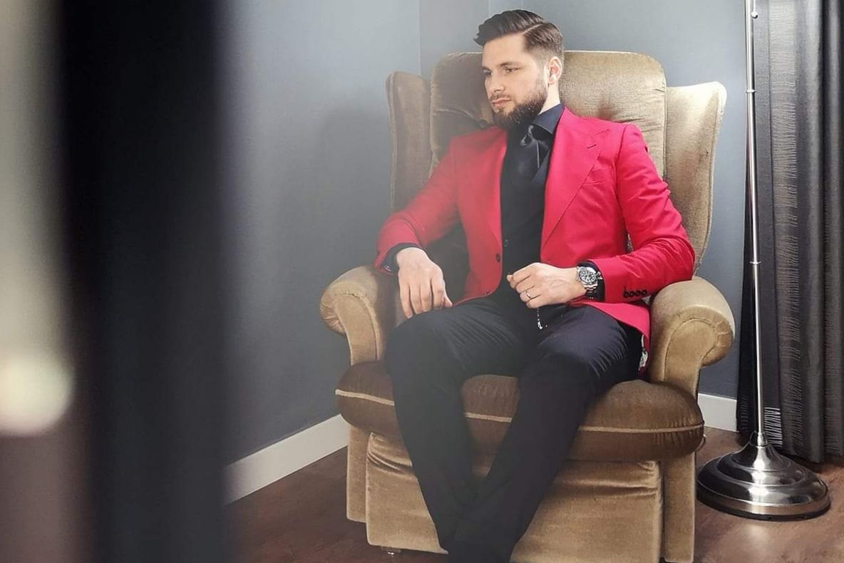 Designerul David Stephan se dedică exclusiv pasiunii sale, moda