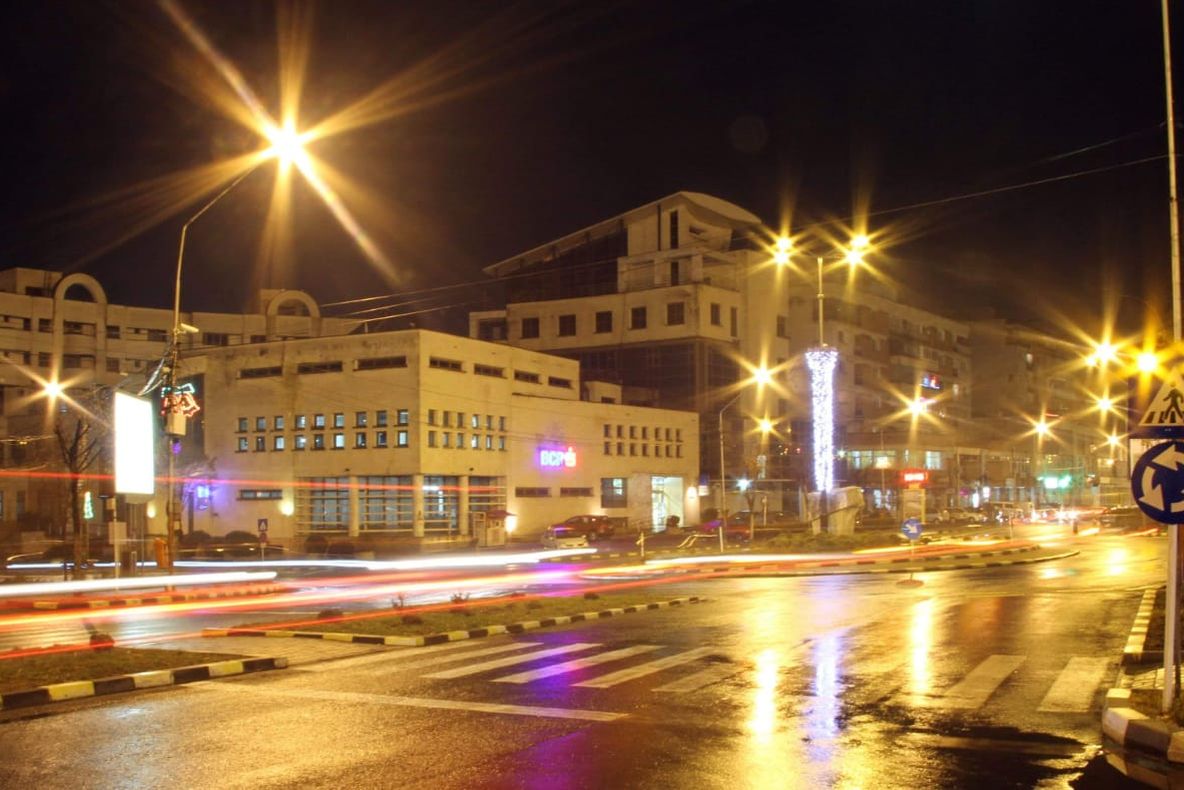 Sistem de iluminat public modern pe 26 de străzi şi bulevarde !