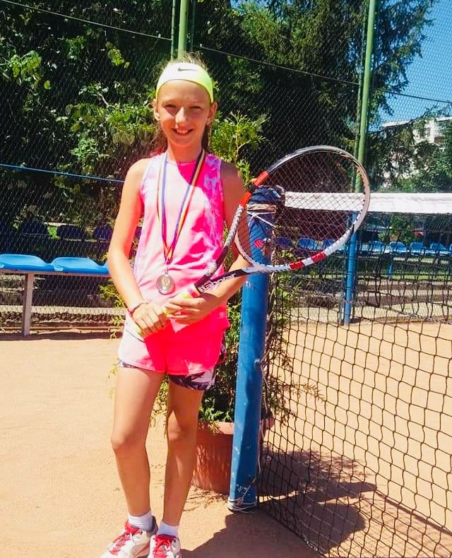 Maya Popescu, pentru prima dată în finala unui turneu de tenis FRT