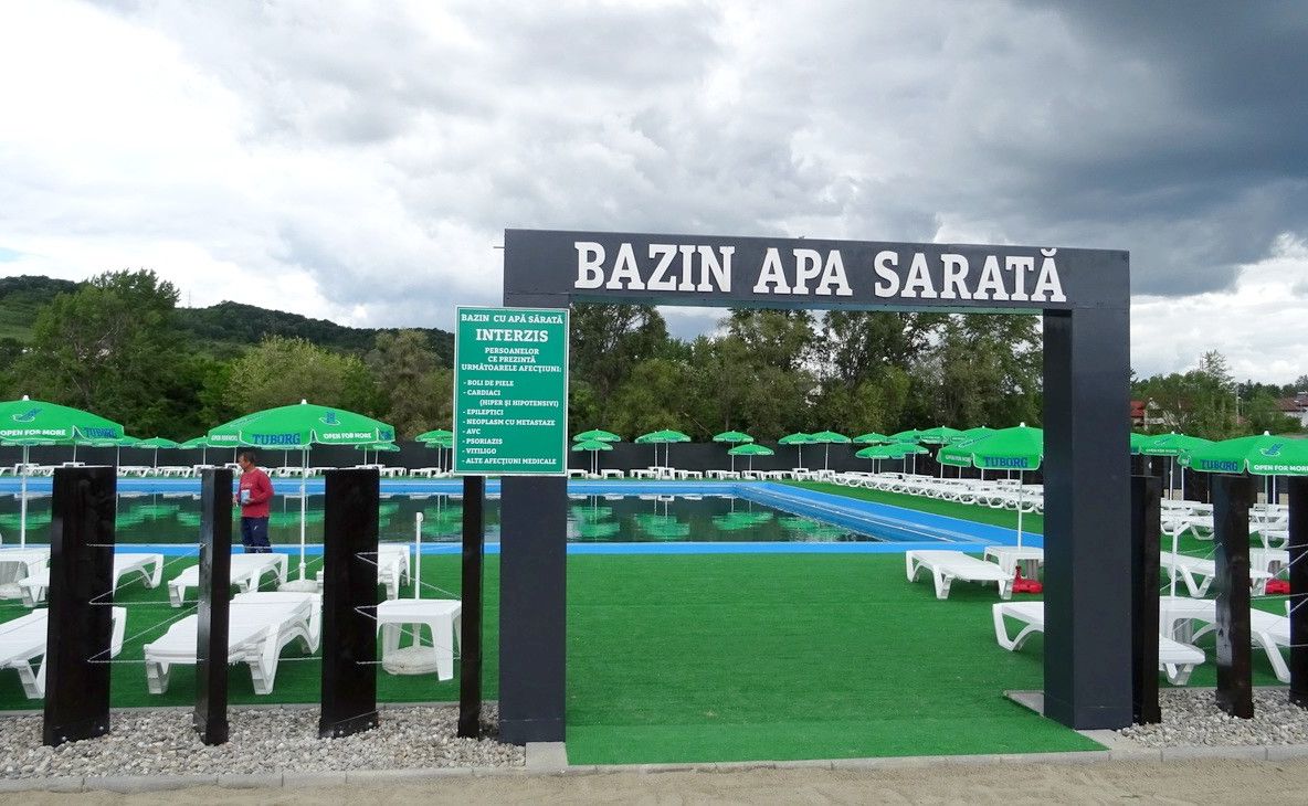 Un nou bazin cu apă sărată a fost inaugurat la Ştrandul Ostroveni