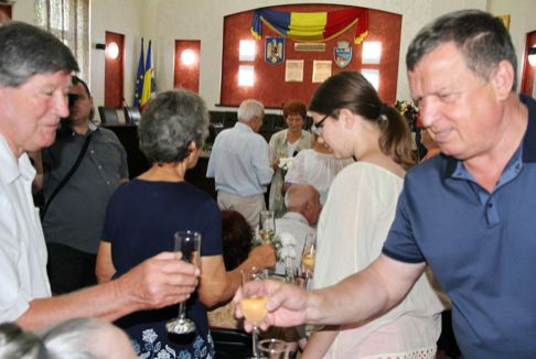 Felicitați cu prilejul împlinirii a 50 de ani de căsnicie