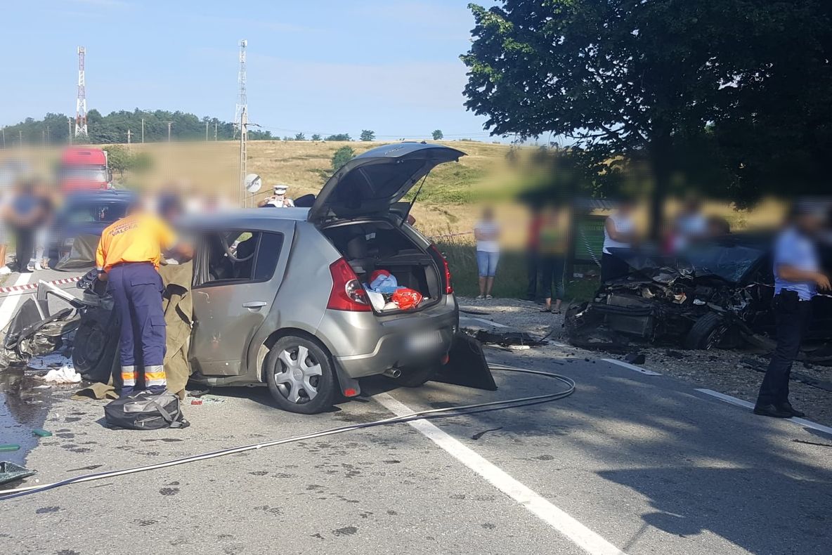 Trei persoane decedate in accident la Slatioara !