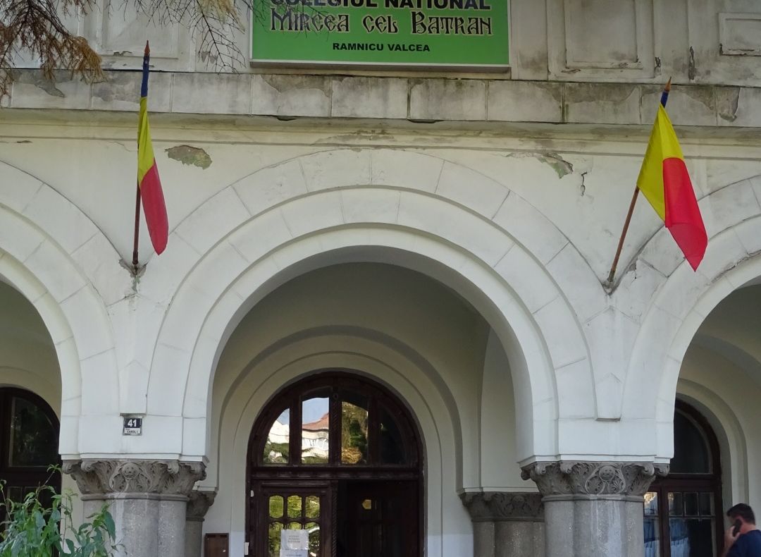 Investiţii la Colegiul Naţional ”Mircea cel Bătrân” !