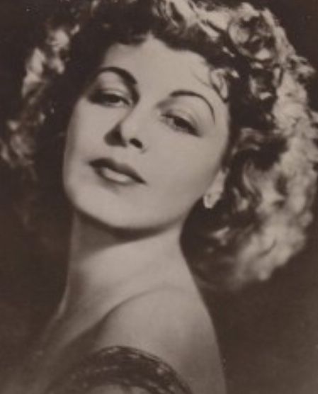 Portret de artist, în amintirea Elvirei Godeanu, la Teatrul Anton Pann din Râmnic