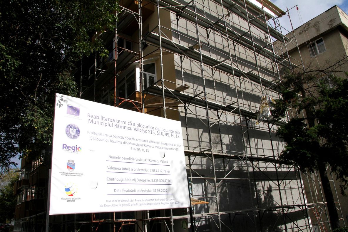 Zeci de blocuri din Rm. Vâlcea au intrat în programul de reabilitare termică