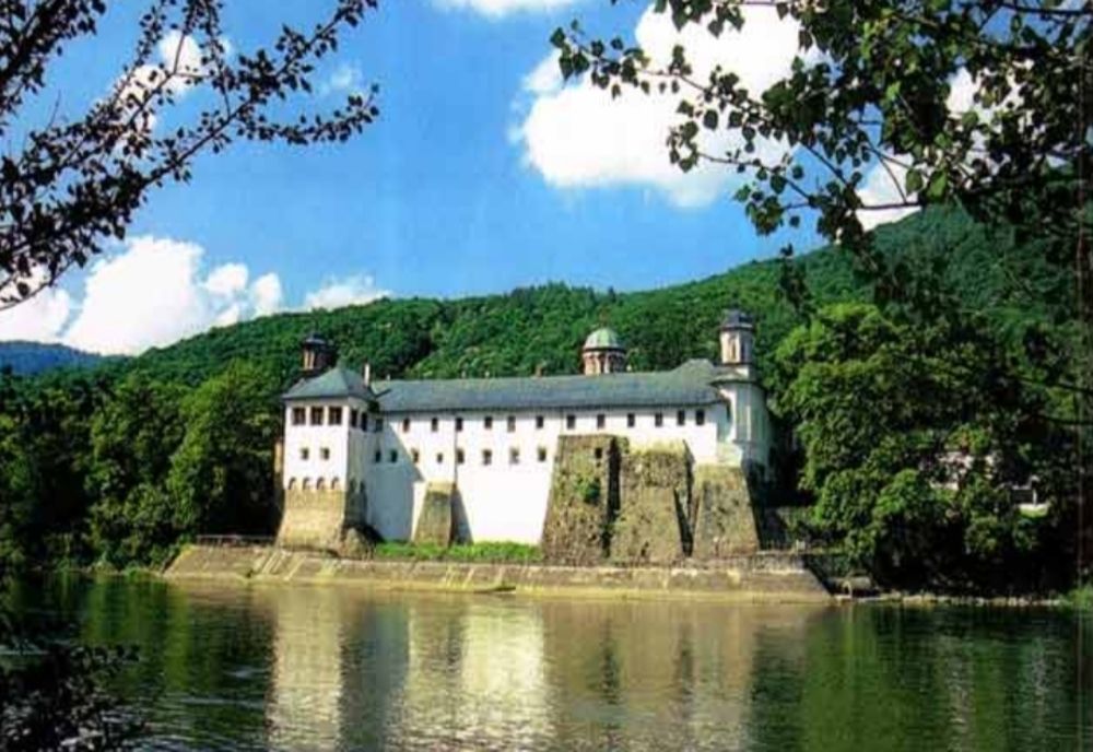 În umbra lui Mircea, la Cozia