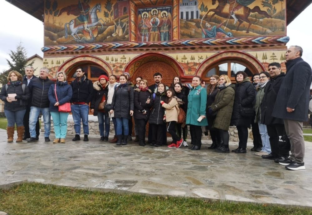 Activități educaționale, cu participare internațională, la Parohia Călimănești II
