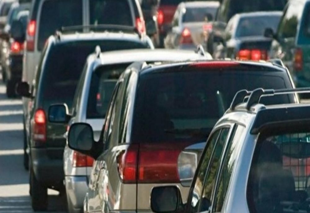 Se circulă în condiţii de aglomeraţie pe sensul de intrare în Capitală al Autostrăzii A1 Bucureşti- Piteşt