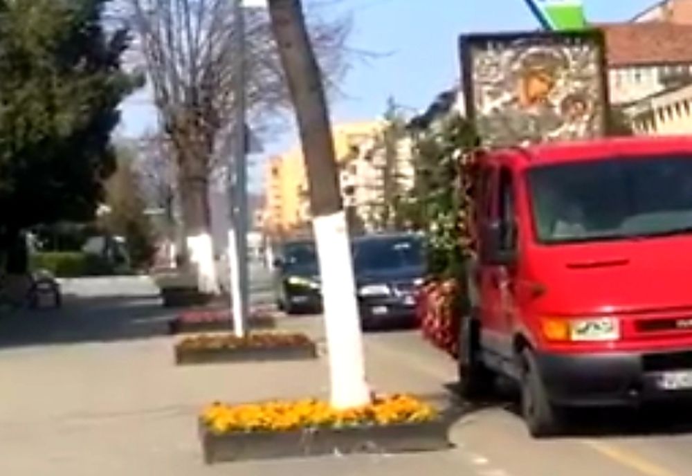 Icoana Maicii Domnului de la Mănăstirea Dintr-un Lemn, purtată astăzi pe strazile Râmnicului