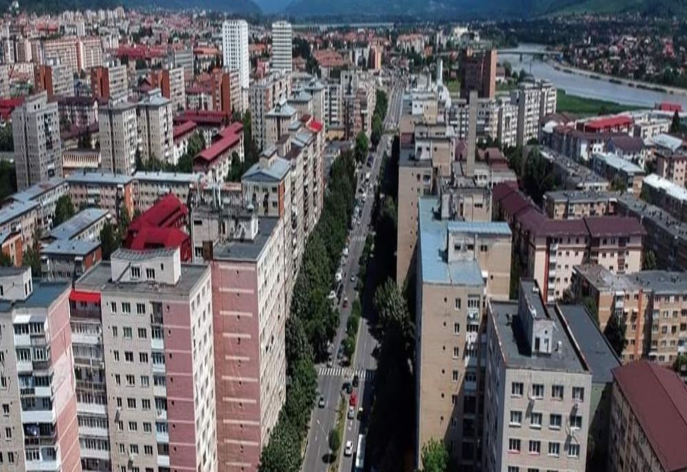 Acţiune de distribuire a sistemelor de dezinfectare pentru clădirile de locuințe din Râmnicu Vâlcea