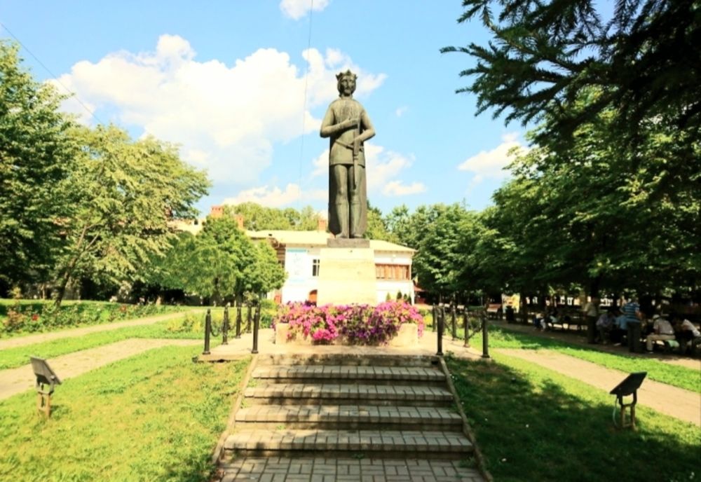 Cum va arăta Râmnicul mâine. Se recomandă menținerea unei distanțări de siguranță