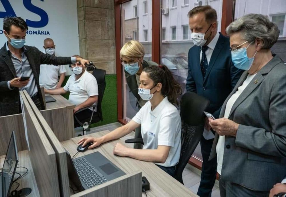 Număr special pentru bătrânii aflați în izolare sau cu restricții de deplasare 