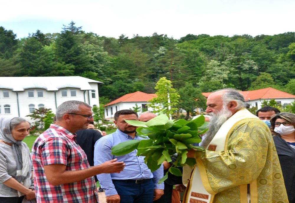 Arhiepiscopia Râmnicului în duminica Rusaliilor