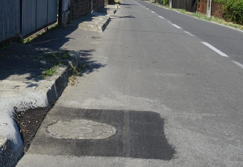 Lucrătorii DADP au ridicat la cotă 33 de canale de pe strada Lespezi din Ramnic