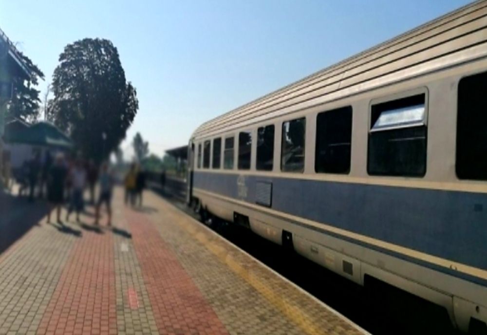 Pasageri uitați în tren. Locomotiva a plecat singură