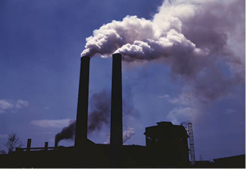 Cine sunt vâlcenii care vor beneficia de reducerea vârstei de pensionare cu 2 ani