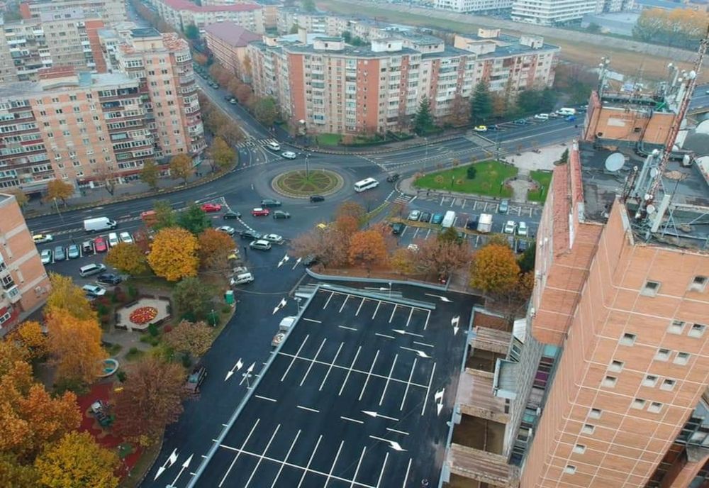 Parcare etajată în cartierul Ostroveni din Râmnicu Vâlcea