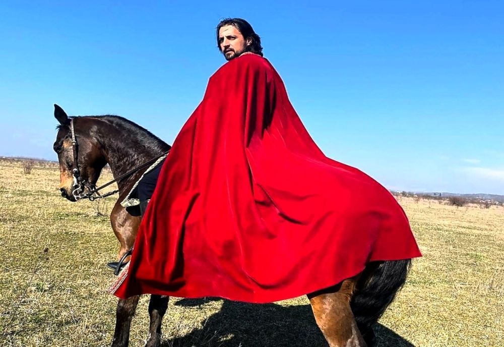 INTERVIU Denis Ștefan îl readuce la Vâlcea pe Mihai Viteazul, alături de Maia Morgenstern