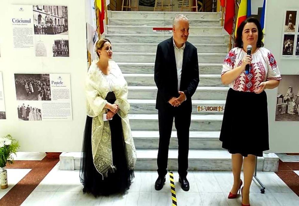 Ia, celebrată la Biblioteca Județeană Vâlcea