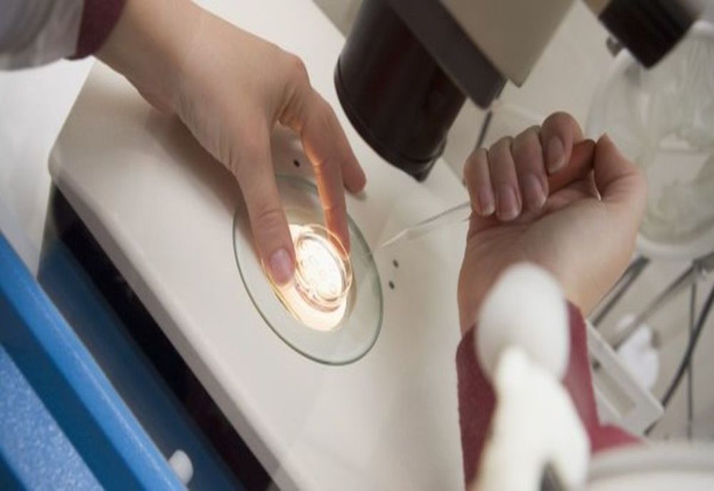 10 cupluri din Craiova primesc bani de la primărie pentru fertilizare in-vitro