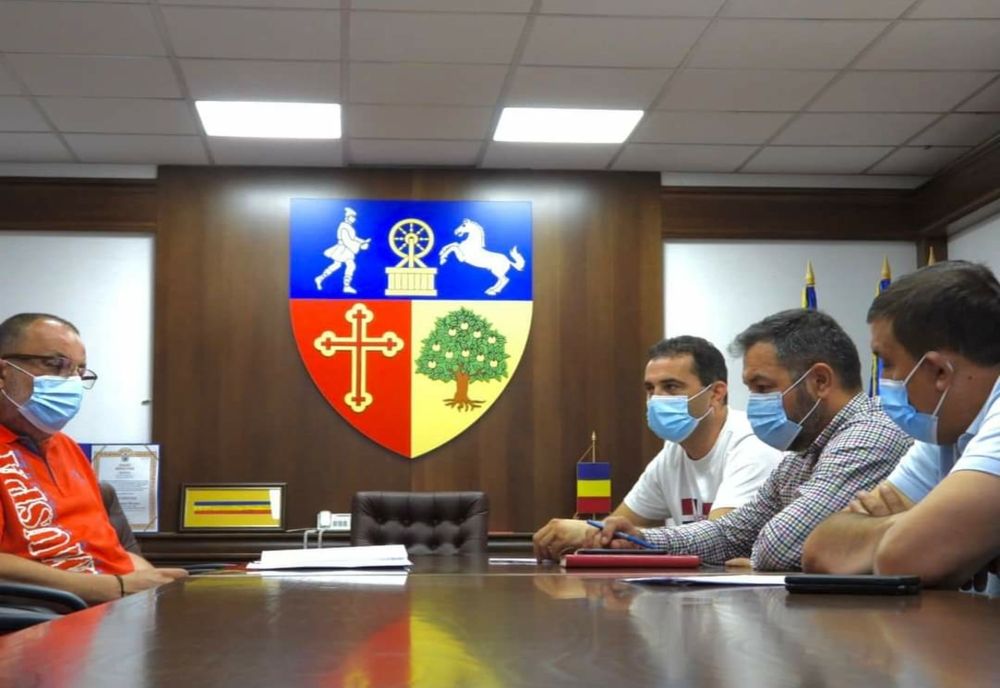 Spitalele vâlcene, plan de măsuri în scopul diminuării eventualului impact al noii tulpini Delta  