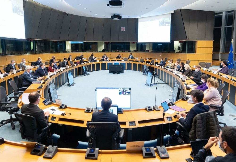 Dan Motreanu susține acordul privind continuarea politicii „roaming ca acasă”