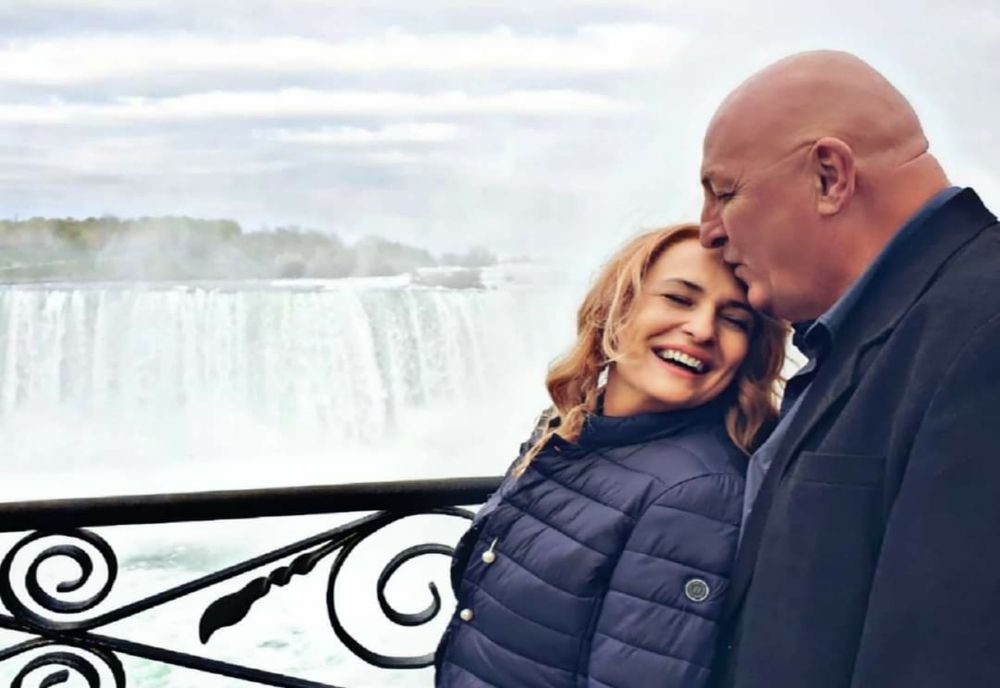 Actrița teatrului Alexandru Davila din Pitești, Iulia Dumitru, sărbătorește astăzi o zi specială