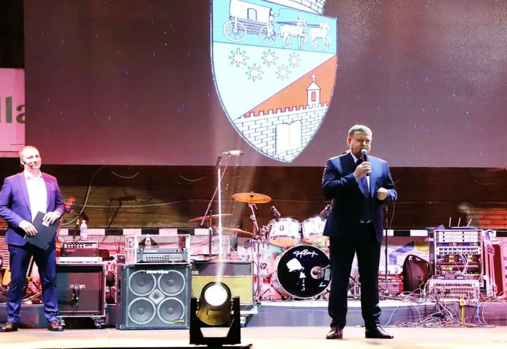 Cine va urca pe scenă în această seară în centrul Râmnicului în spectacolul care deschide sezonul estival. Râmnicenii, invitați la concert 