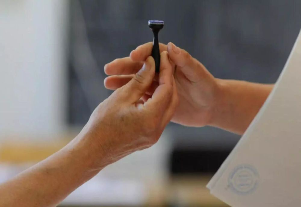 SONDAJ INSOMAR: DOVADA CĂ SISTEMUL A ACAPARAT TOTAL ROMÂNIA