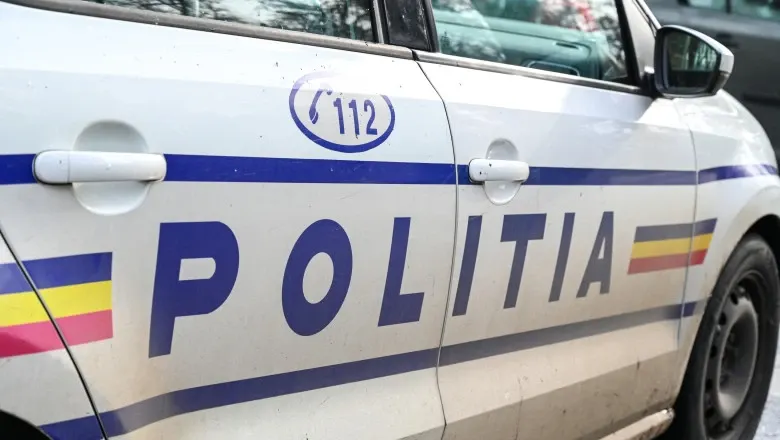 Femeie găsită moartă după ce a căzut de la etajul 10 al unui bloc din Constanța. Poliția face cercetări