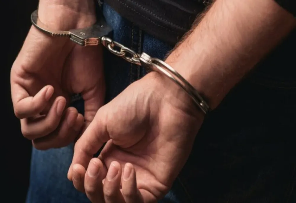 Un bărbat din Vâlcea, cercetat penal pentru săvârșirea tentativei la infracțiunea de tâlhărie calificată, a fost reținut